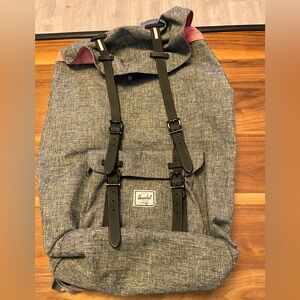 Herschel Backpack (Preowned/like new condition)